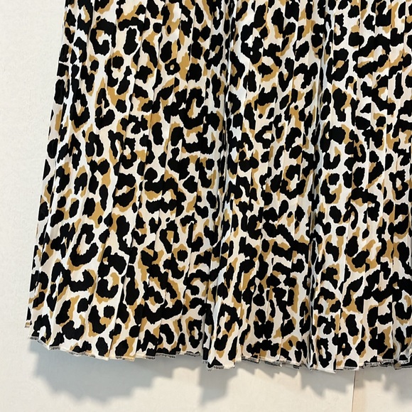 J crew pleated skirt - Picture 2 of 5